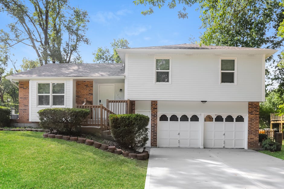 11215 W 77TH ST, SHAWNEE, KS 66214 Home for Rent 3 Beds, 2 Baths